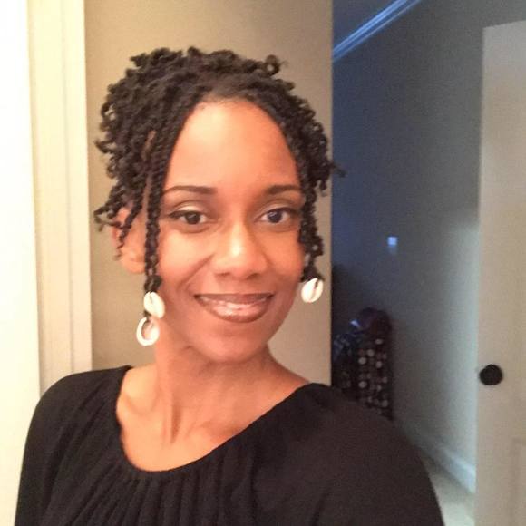 Meet your Posher, Esther - Picture 1 of 1